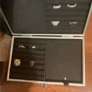 LOT of 8 - Women's Rings Size 7  - case included.